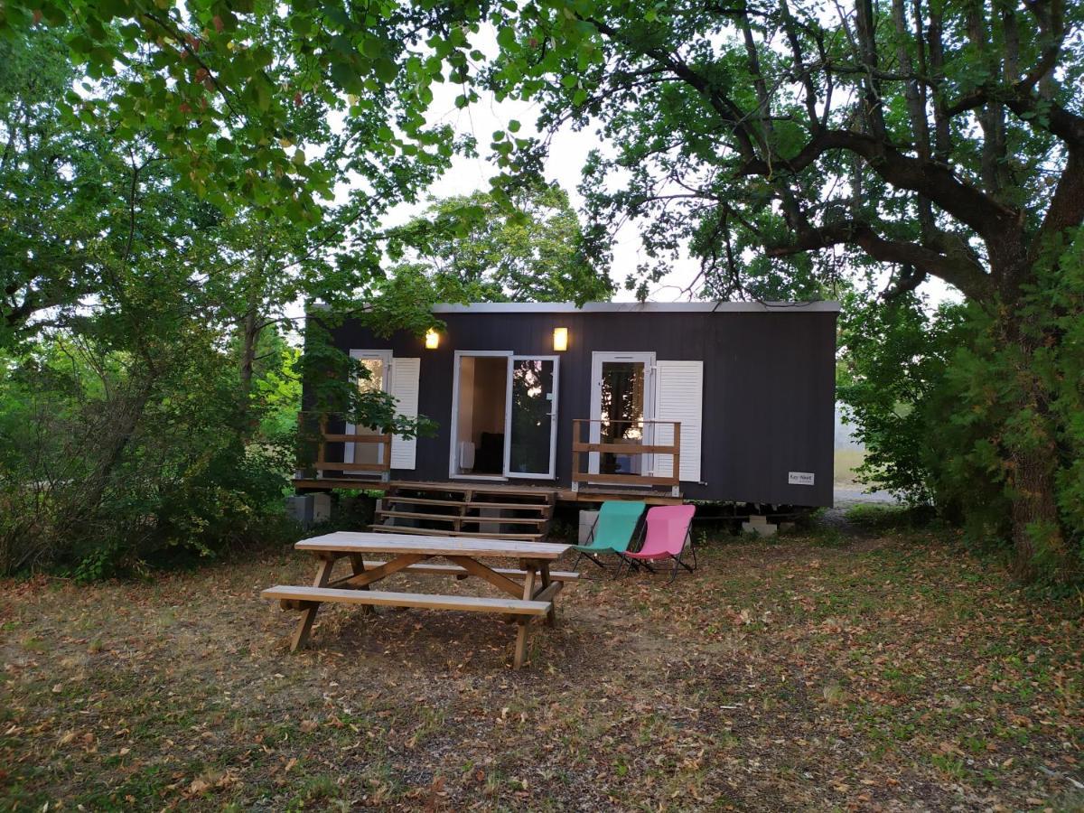 Camping Domaine De Senaud Albon Esterno foto