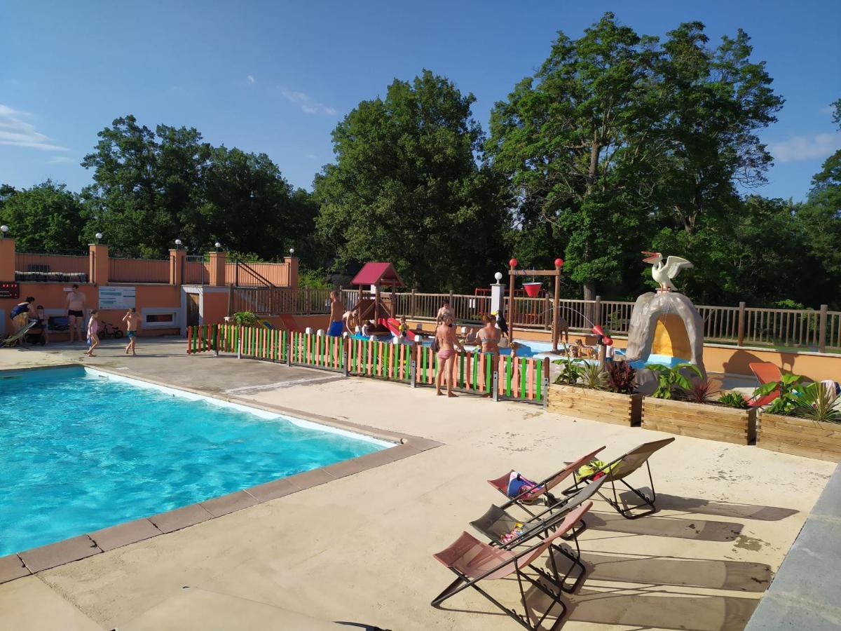 Camping Domaine De Senaud Albon Esterno foto