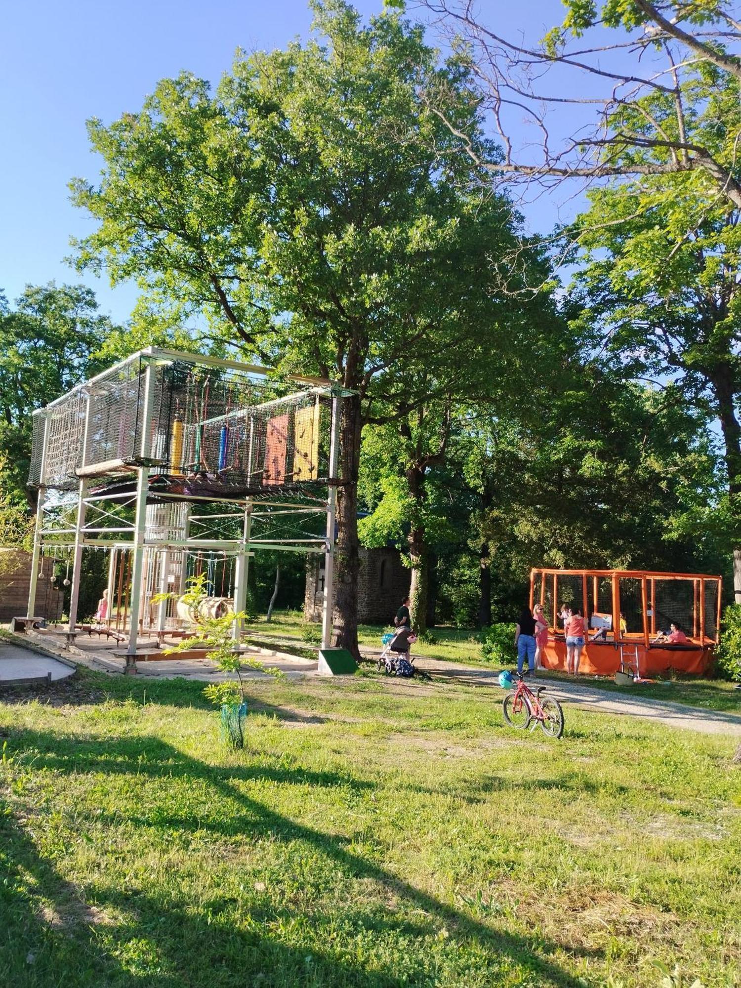 Camping Domaine De Senaud Albon Esterno foto